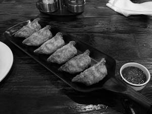 Fried Momos [6 Pieces]