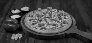 Schezwan Paneer Pizza