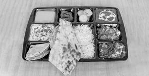 Authentic North Thali With Tandoori Roti