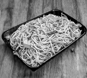 Garlic hakka noodles   [veg]