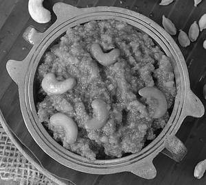 Samba rava sweet pongal