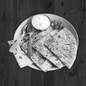 Paneer Paratha [2 Pieces]