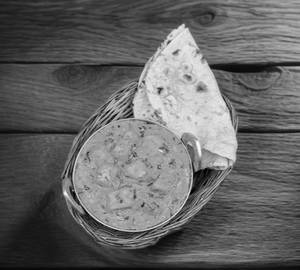 Shahi Paneer + Plain Roti (3.Pieces)