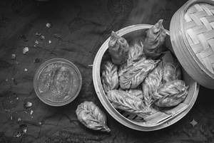 Veg Momos (8Pcs)