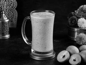 Chikoo Milkshake