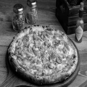 Spicy Chicken Pizza