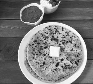 Butter Aalo Pyaz Paratha