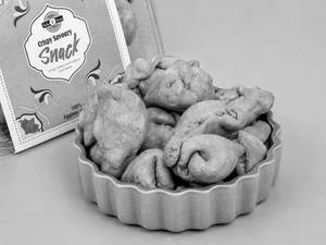 Moongdal Samosa (400gm)