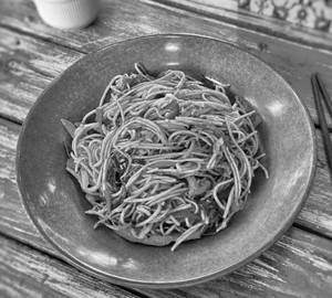 Himalayan Chicken Chow Mein