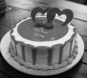 Eggless Strawberry Junior Cake [290 Grams]