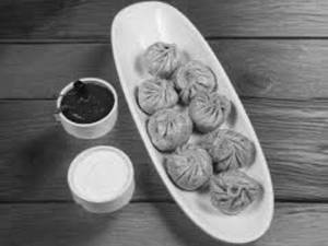 Steam Veg Momos