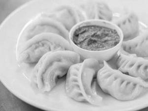 Steam Paneer Momos