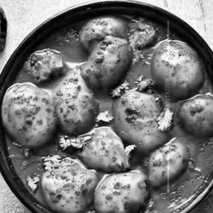 Dum Aloo Lahori