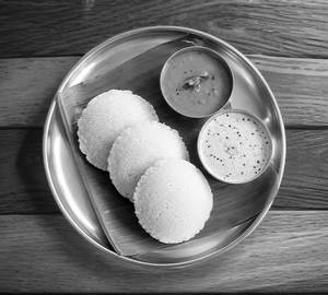 Rawa Idli [Suji Idli] 4 Piece