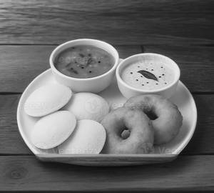 Idli vada [2 itli × 2 medu wada