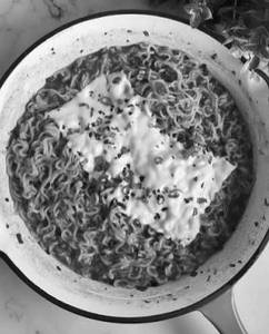 Cheese chilli maggie