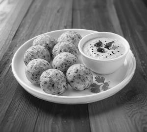 10 Appam With Coconut Chutney