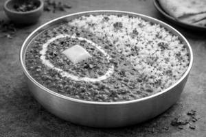Classic Dal Makhani With Rice & Salad