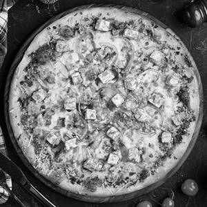 BBQ Paneer (Premium Pizza)