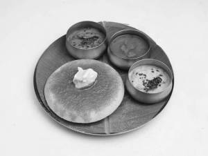Butter Podi Thattu Idli