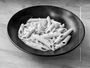 White Saus Pasta