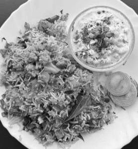 Veg Biryani with Raita & Salad Combo