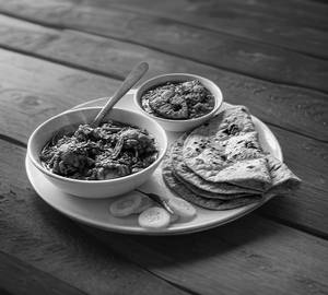 10 Roti & Chicken curry & fish masala combo