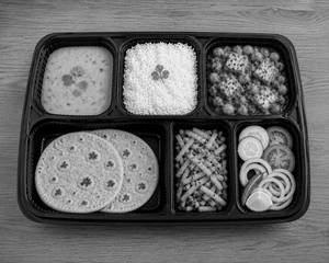 Thali 1 ( Dal,Chawal, 2 Roti, Chole Paneer, Aalo Ki Bhujia)