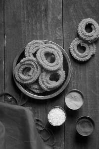 Red Rice Murukku (150 Gm)