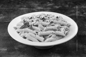 Pasta Alfredo (white Sauce)