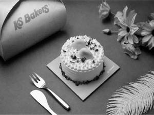Eggless Rasmalai Cake  500 Gms
