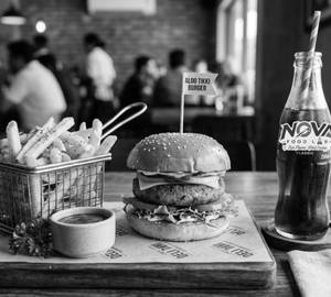 Aloo tikki burger