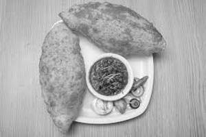 Punjabi Chole Bhature [2 Bhature]
