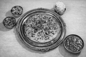 Aloo Ghobi Kulcha