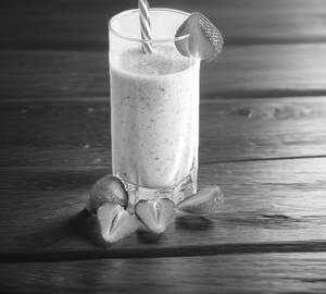 Strawberry lassi