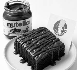 Nutella Drizzled Brownie