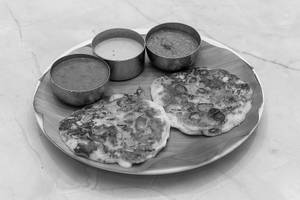 Small Onion Uthappam