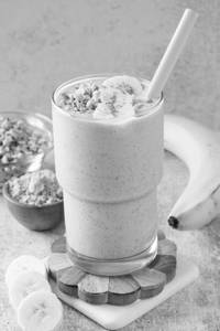 Banana milkshake