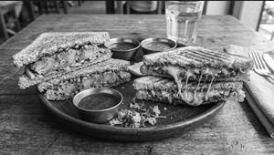 Samosa Sandwich+Cheese Chutney Grilled Sandwich Combo
