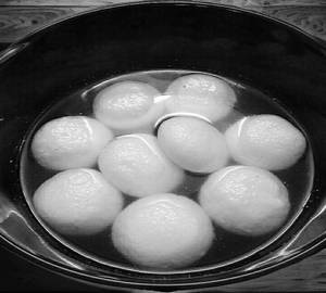 White Rasgulla [10 Pieces]