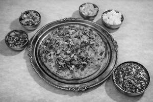 Paneer Garlic Kulcha