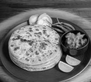 Sattu paratha with pickle 