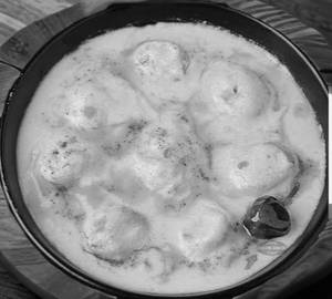 Kadhi pakoda ( no onion no garlic )