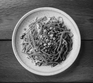 Veg schezwan hakka chowmien