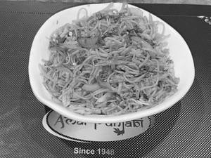 Veg.chowmein.