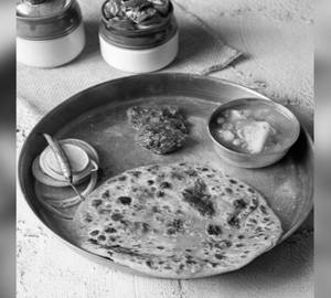 Parantha With Sabzi