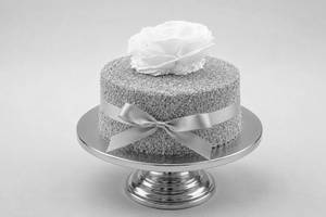 Premium Strawberry Cake 900g