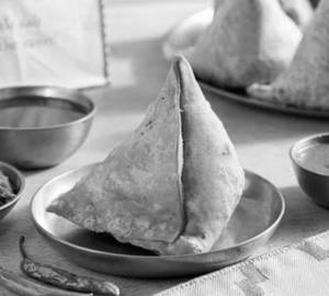 Samosa [1 piece]
