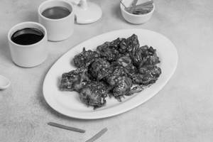 Tengra Style Chilli Chicken Dry with Bone (10pcs)