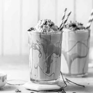 Butterscotch shake [with ice-cream]